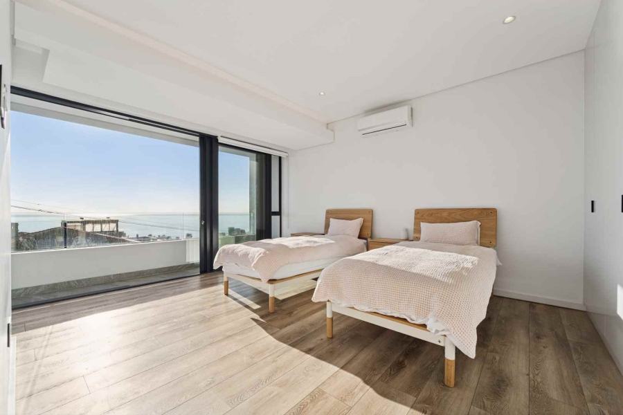 4 Bedroom Property for Sale in Fresnaye Western Cape